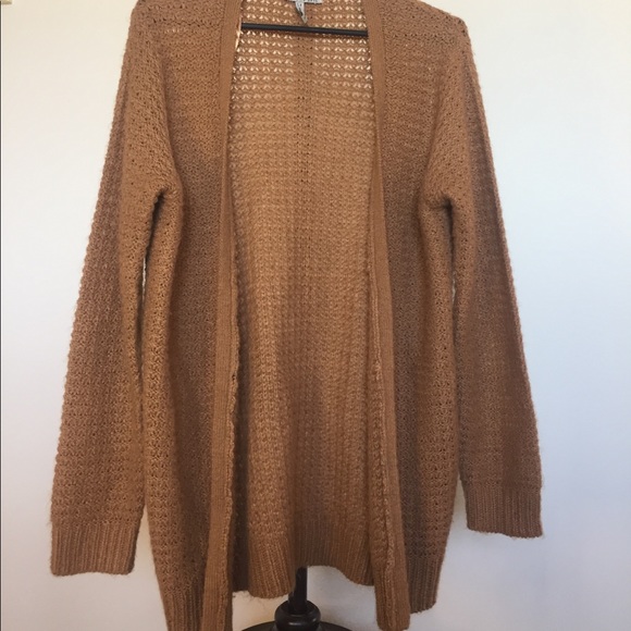 Cardigan - Picture 2 of 4